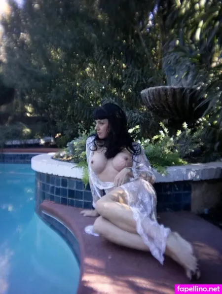 Kris Chanski 1 OnlyFans Thumbnail #ypeCTx5DGa