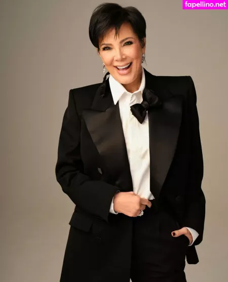 Kris Jenner OnlyFans Thumbnail #1vZc3xLbcW