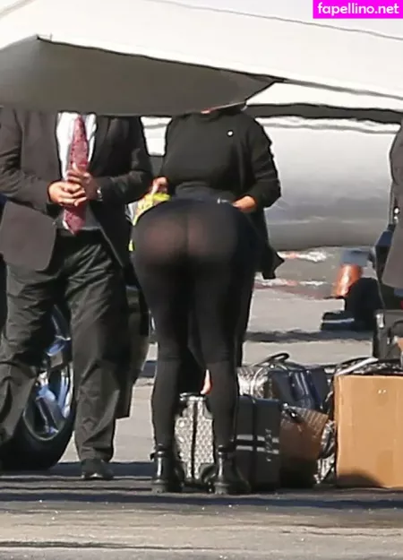 Kris Jenner OnlyFans Thumbnail #2ZctTs3uw6