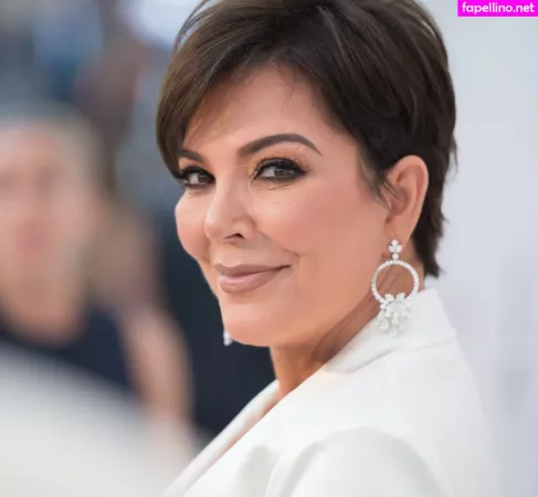 Kris Jenner OnlyFans Thumbnail #os5Bpvnici