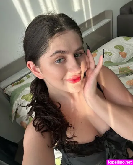 Kris Juicy OnlyFans Thumbnail #nBFBP3yeIh