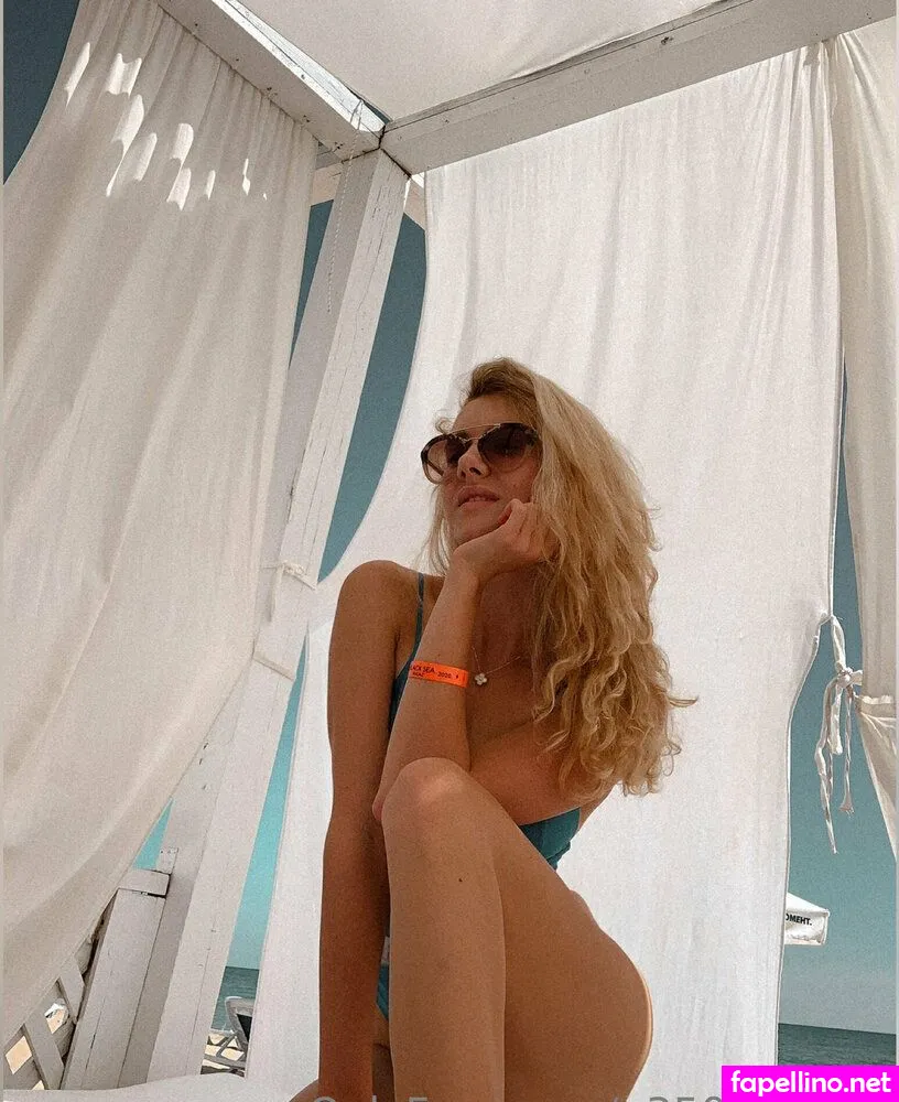 kcrist_92, kris_ostrovskaya Nude Leaked OnlyFans Photo #J60zLt3L1x