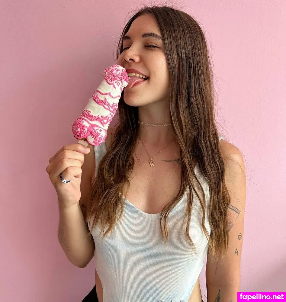 kris_sierra, krisbeth85 Nude Leaked OnlyFans Photo #Op7azFp2Xb