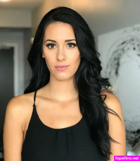 Kriscali OnlyFans Thumbnail #txbEJA0XrB