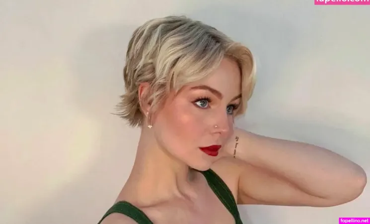 Kriscollins Main Profile Photo