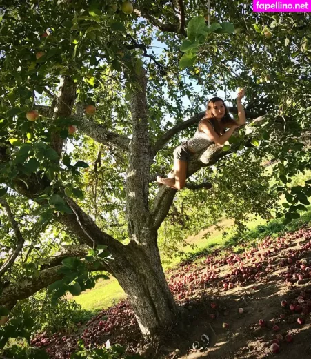 Krisea Marina OnlyFans Thumbnail #fqlxGGjvDC