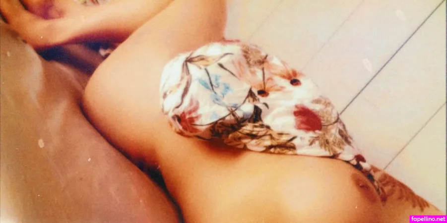 Kriskristiina OnlyFans Thumbnail #5cIOeDG0gz