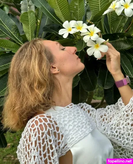 Kriss Kissss OnlyFans Thumbnail #c8PneWoaOk