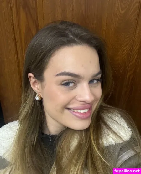 Kriss Love OnlyFans Thumbnail #4JGlt2xT83