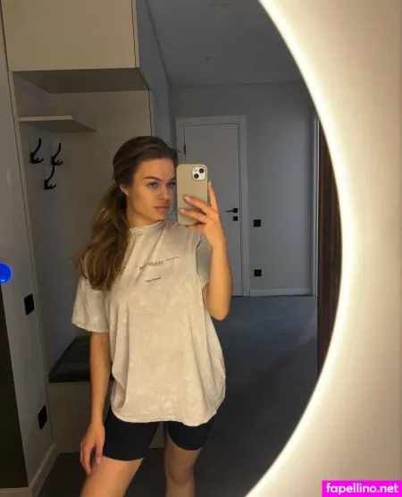 Kriss Love OnlyFans Thumbnail #ymkOImzho5