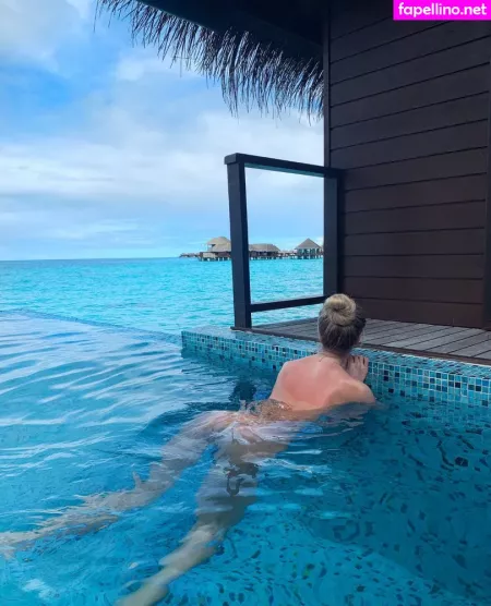 Krissone OnlyFans Thumbnail #AfF21SSM7B