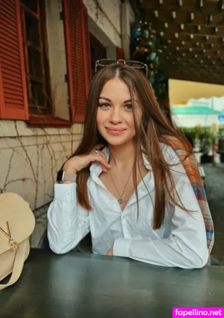 Krissshine OnlyFans Thumbnail #WHGMr2KcwC