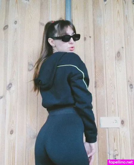 Krisstile OnlyFans Thumbnail #GAtMD1FPUE