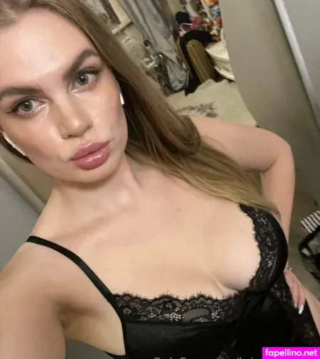 Krissweetdoll OnlyFans Thumbnail #iXz70FNkvw