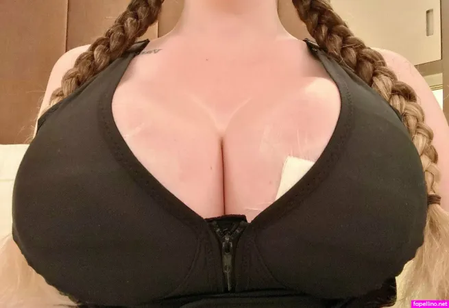 Krissykrave OnlyFans Thumbnail #6pN8t5minC