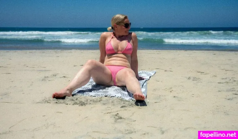 Krista K Realtor OnlyFans Thumbnail #wWCjXWIrjR