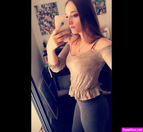 Kristen Banister OnlyFans Thumbnail #CUA0ki0gzS