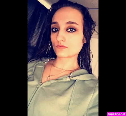 Kristen Banister OnlyFans Thumbnail #IKEhshxUZy