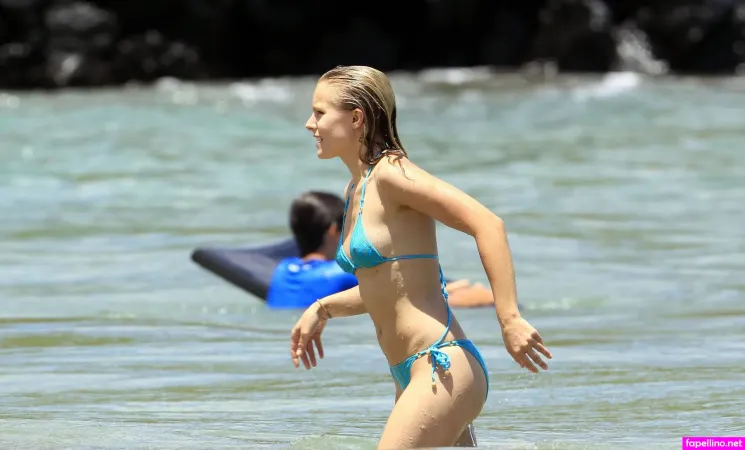 Kristen Bell OnlyFans Thumbnail #zXLp9aVKwV