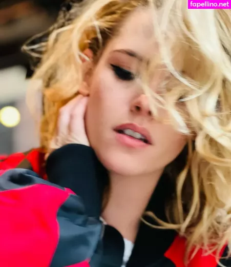 Kristen Stewart OnlyFans Thumbnail #7JTgHY45Rr