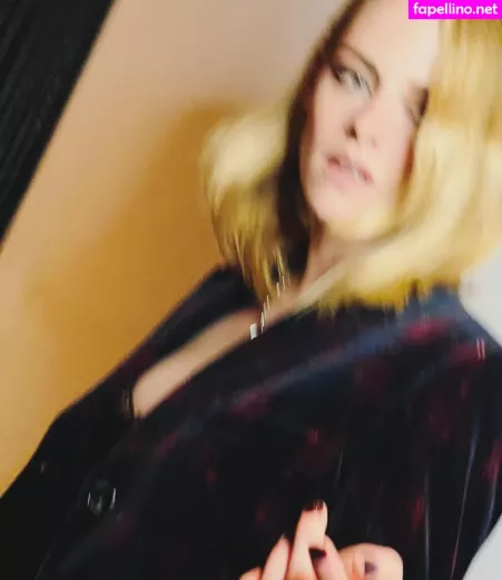 Kristen Stewart OnlyFans Thumbnail #YBlWLER5Ab