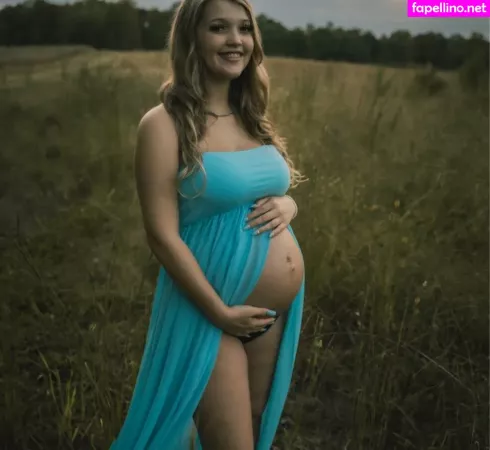 Kristenhaness OnlyFans Thumbnail #WZe8LUK24e