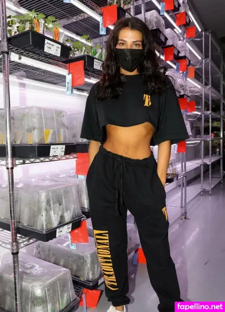 Kristenheh OnlyFans Thumbnail #3RUbXrLDgm