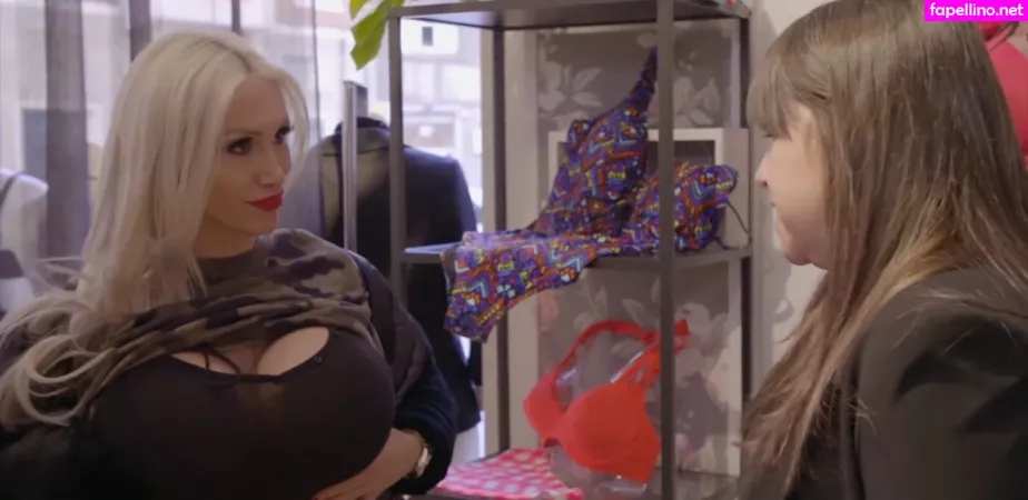 Kristhin Gomez 1 OnlyFans Thumbnail #JVdms3rd4x