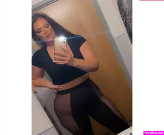 Kristi Kremes OnlyFans Thumbnail #AONmOk5QBB