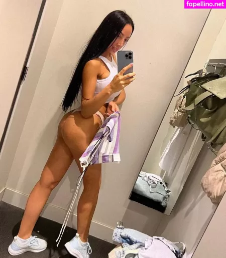 Kristi Lanskaya OnlyFans Thumbnail #1PiiYQf9pn
