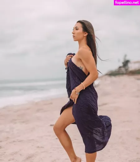 Kristie Barker OnlyFans Thumbnail #L8HPiwH5At