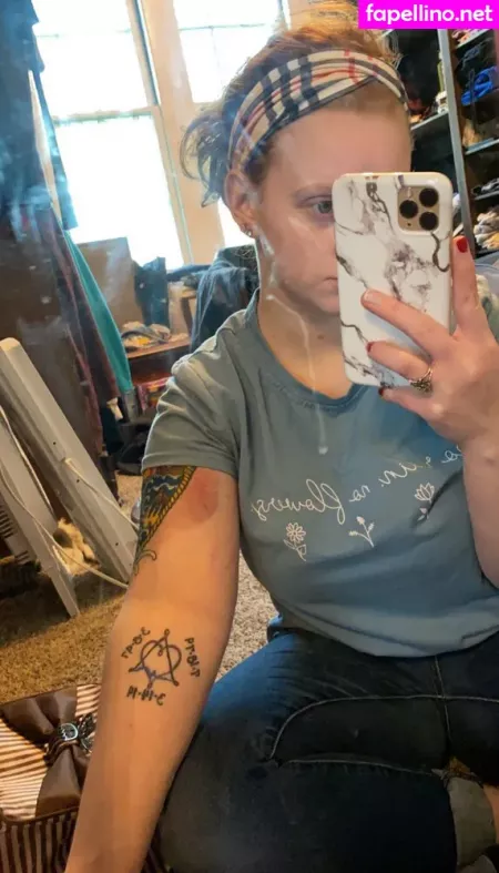 Kristieconner OnlyFans Thumbnail #CP9D5MooP4