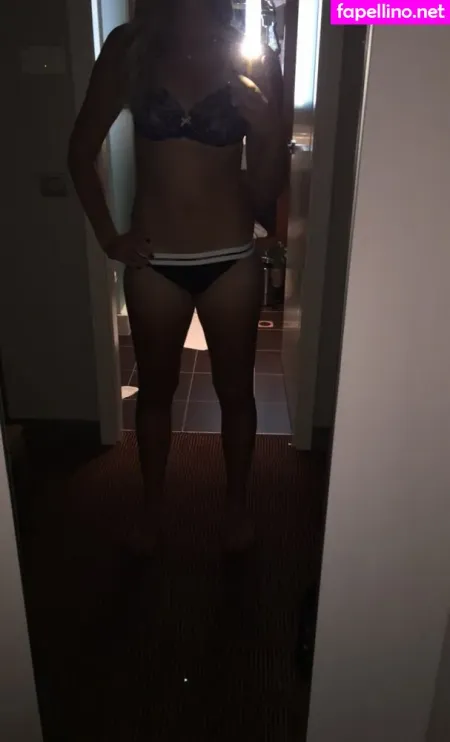 Kristina Mladenovic OnlyFans Thumbnail #2rstKmDrTK