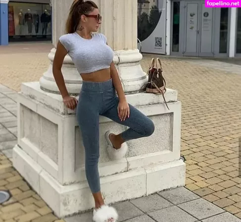 Kristina Penava OnlyFans Thumbnail #typPV15KjP