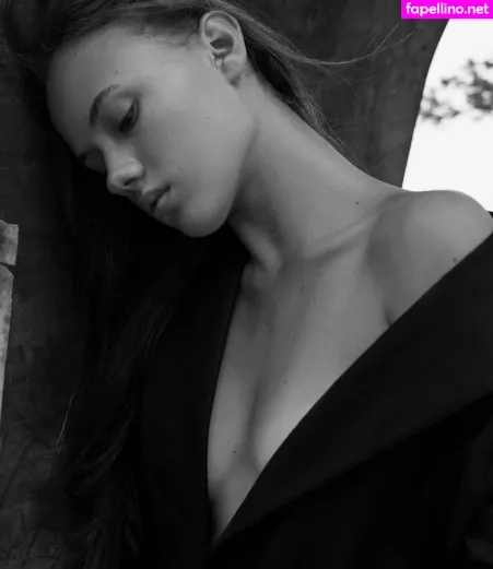 Kristina Shmidt OnlyFans Thumbnail #R1oRVR1zXo