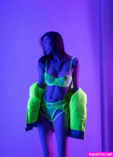 Kristinayagoda OnlyFans Thumbnail #XwJ89fwwAO