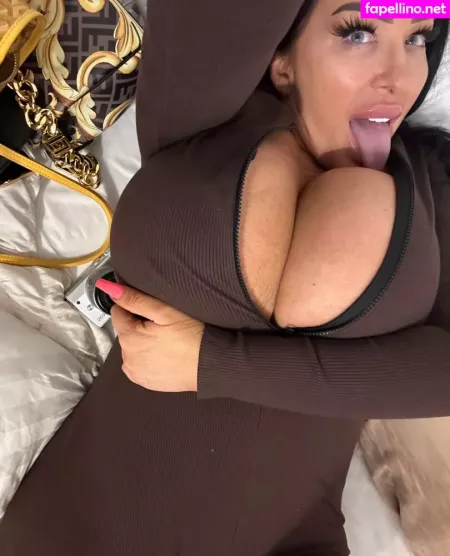 Kristine 38nn OnlyFans Thumbnail #GsRmUlkPbA