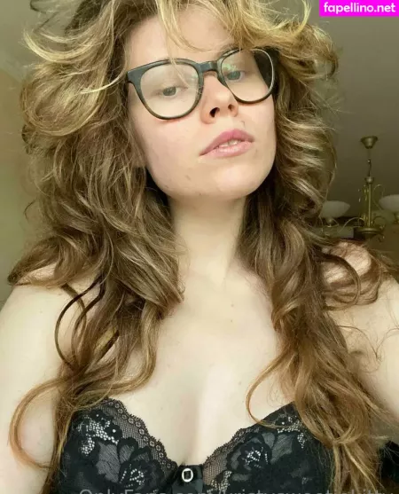 Kristysweetiekitty OnlyFans Thumbnail #E5Hrtmtum1