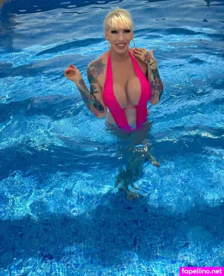 Krisztinaserenyvip OnlyFans Thumbnail #DPA0HC128V