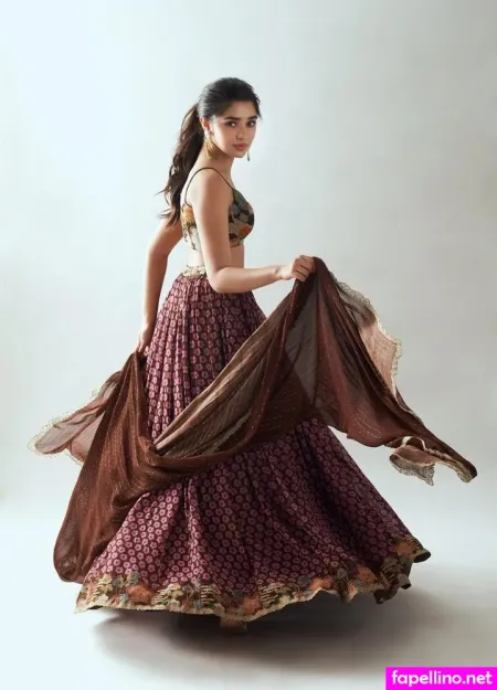 Krithi Shetty OnlyFans Thumbnail #tUdfDUzrmj