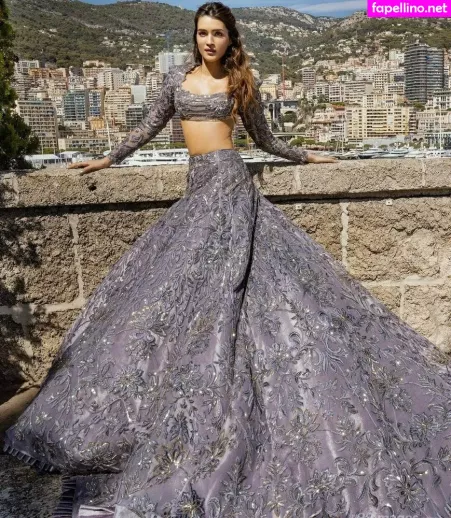 Kriti Sanon OnlyFans Thumbnail #1uVBJmWDmm