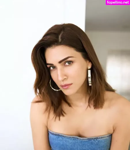 Kriti Sanon OnlyFans Thumbnail #NnqxkbNEsU