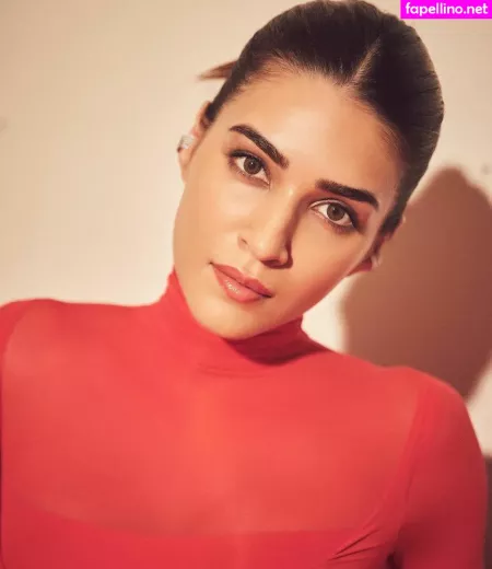 Kriti Sanon OnlyFans Thumbnail #k2FyxvNLc9