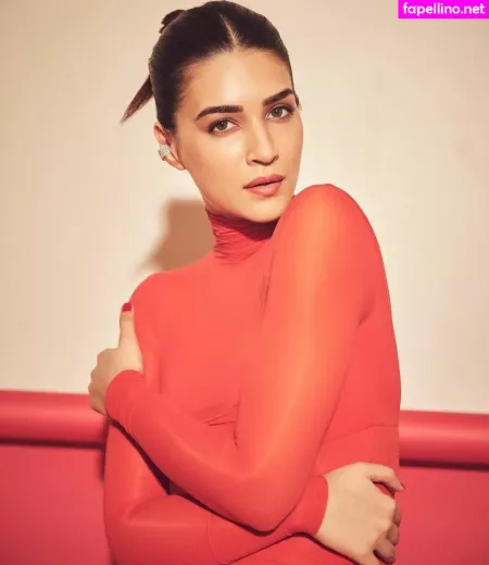 Kriti Sanon OnlyFans Thumbnail #s1Jq0D8sVK