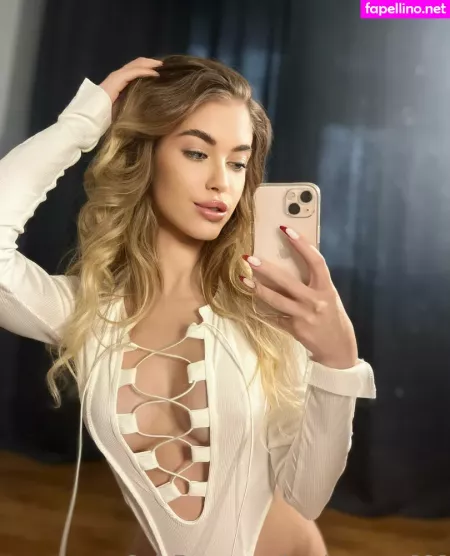 Krstinsweet666 OnlyFans Thumbnail #iIXUOVOWS9