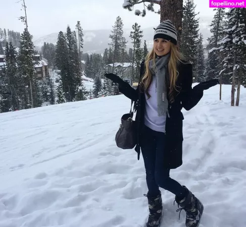 Krystal Gable OnlyFans Thumbnail #NHNWojc5HQ