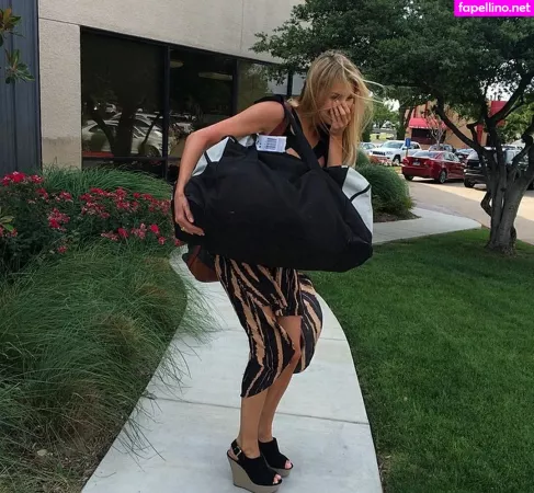 Krystal Gable OnlyFans Thumbnail #sdnC5rp37A