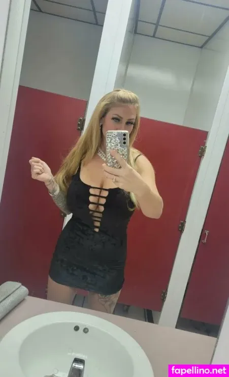 Krystal Serene Main Profile Photo