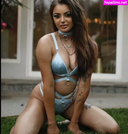 Krystaleeliz OnlyFans Thumbnail #O1Crt7M1q5