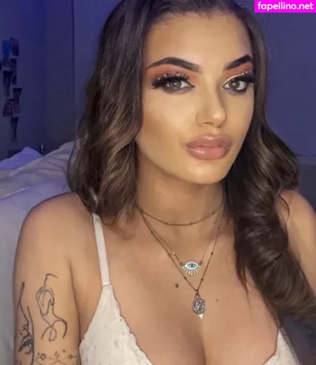 Krystaleeliz OnlyFans Thumbnail #XdRle8epaq